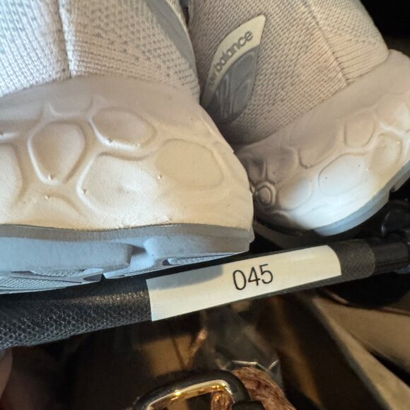 New Balance Fresh Foam X 880v12 Libra Vibrant Pink Woman’s size 7 gray pink sne - Picture 12 of 12